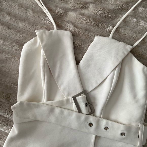 Superdown White Mini Dress - Picture 7 of 9